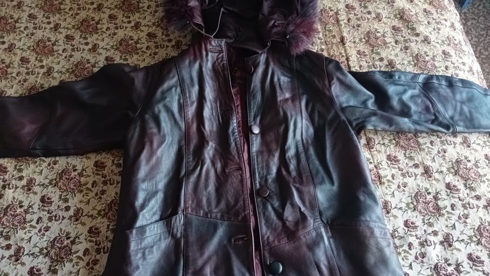 Дълго кожено яке