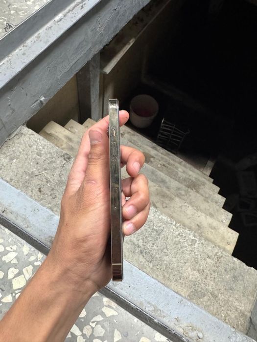 Продам Iphone 13 pro