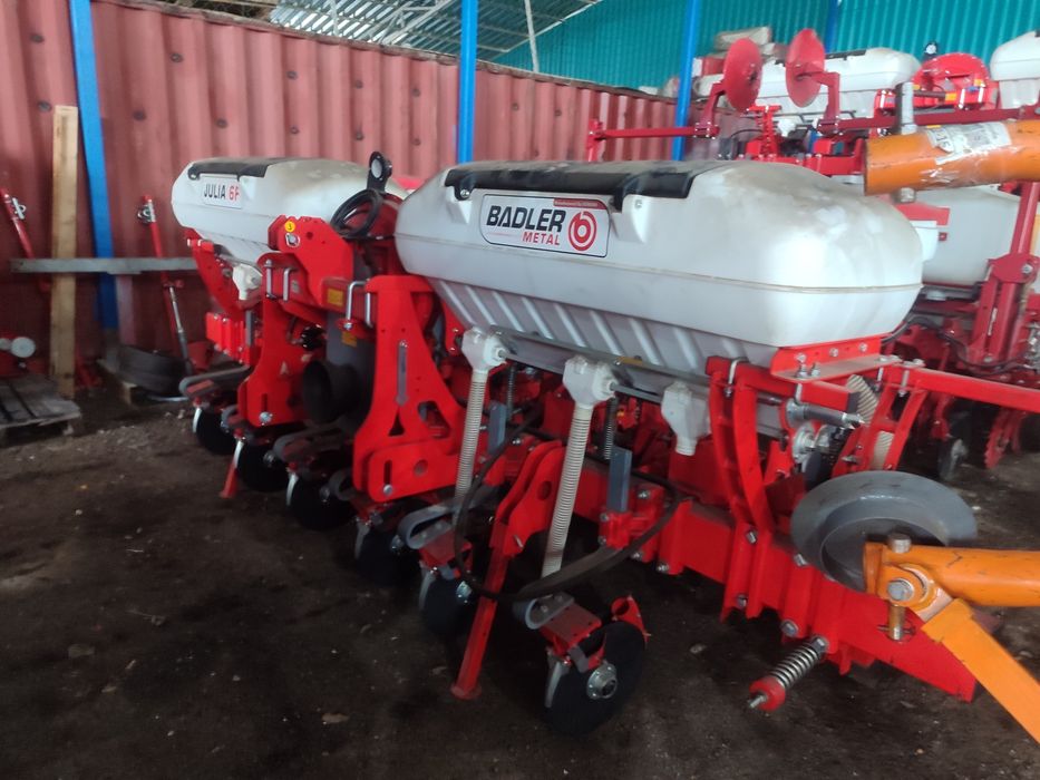 Продажа сельхозагрегатов и запчастей