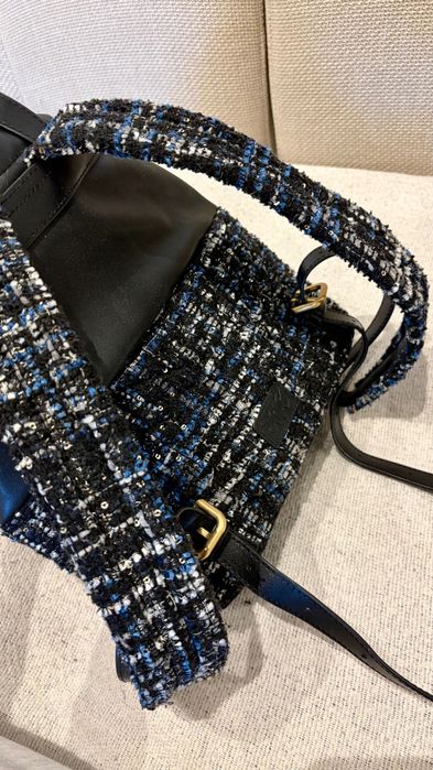 Букле раница PINKO