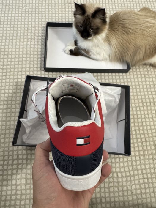 Кроссовки Tommy Hilfiger 42,5 размера