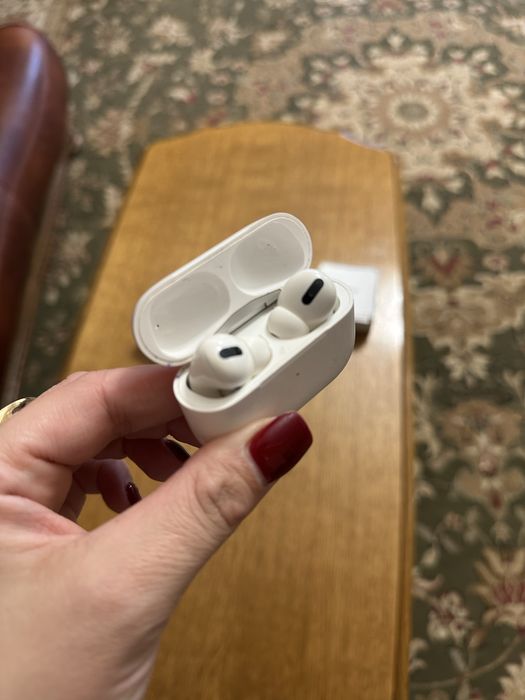 Наушники оригинал срочно