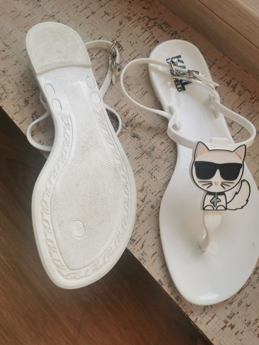 Сандали Karl LAGERFELD