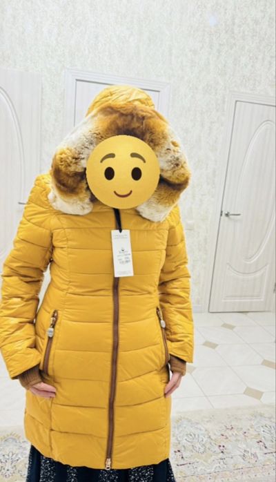 Продам зимние куртки новые