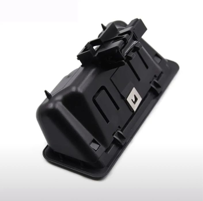 Кнопка открывания багажника BMW E39 E60 X5 E70 X6 E71 E90 E92 E93