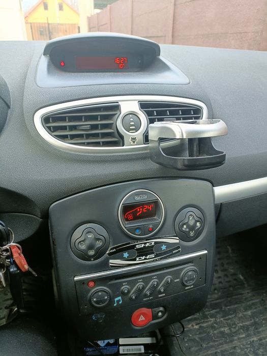 Vând Renault Clio 3