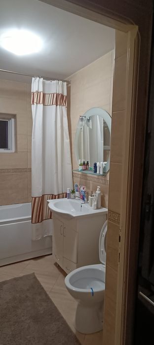 Apartament 3 camere et 1