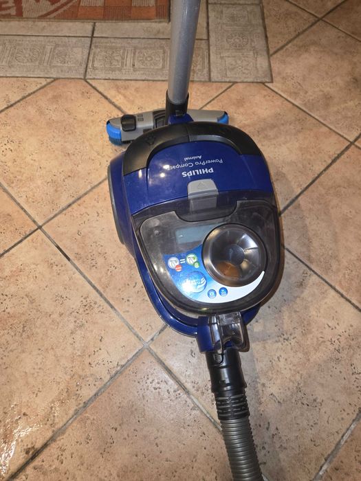 Прахосмукачка Phillips Power Pro compact Animal