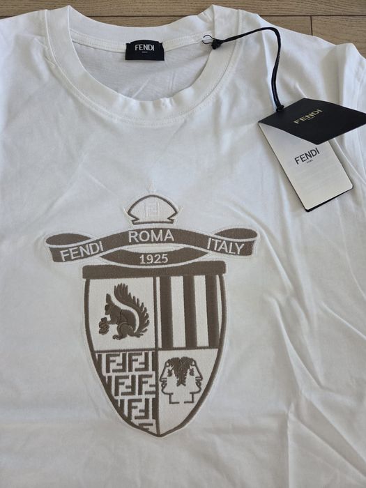 Tricou alb cu logo brodat model Fendi