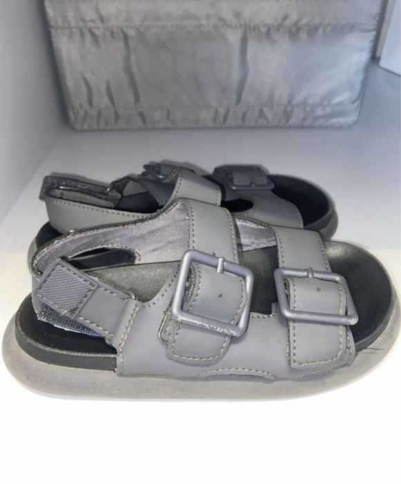 Сандалики ZARA 27р