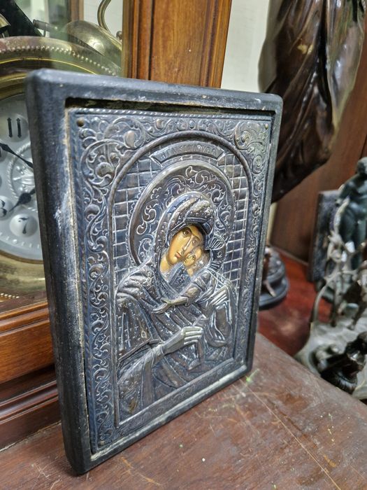 Прекрасна антикварна сребърна икона със сертификат