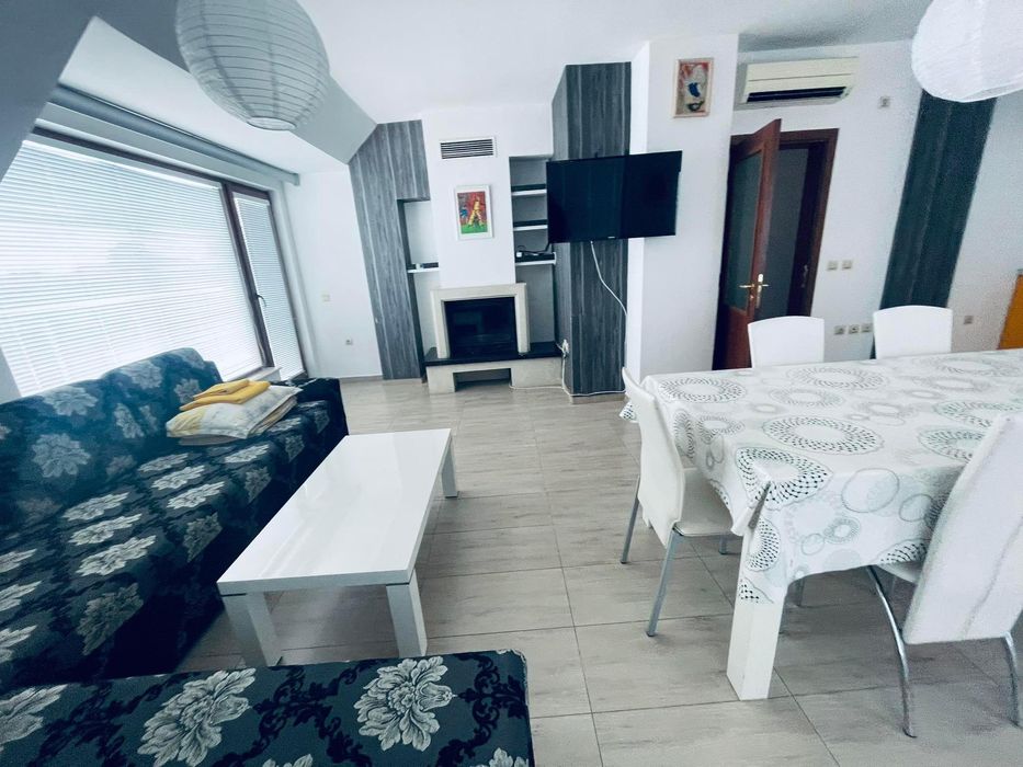 Дава се под наем Двустаен апартамент в к.к. Св.Св. Константин и Елена - 65 кв.м за 498.27 € - Снимка #4