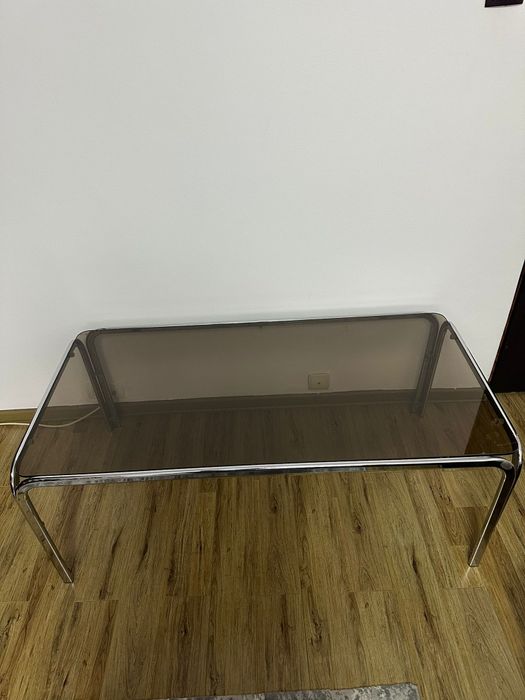 Vând măsuță de sticlă pentru sufragerie