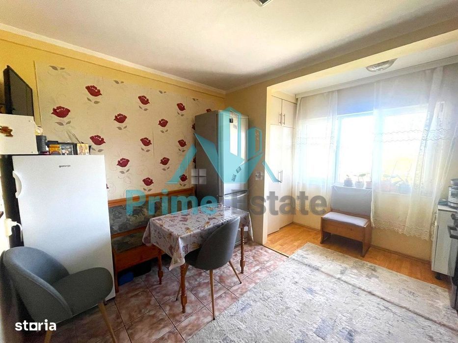 Apartament 2 camere decomandate Intre Lacuri