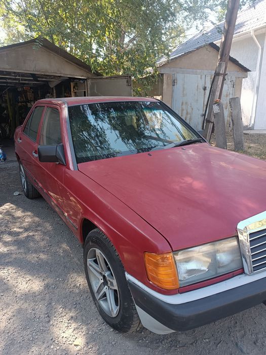Mercedes 190, механика, 1988 год