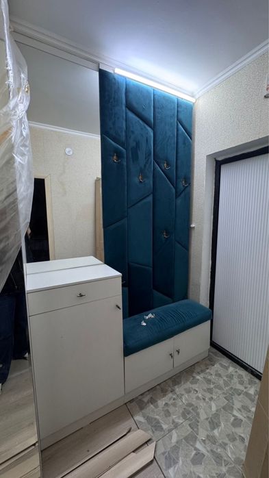 Продаеться прихожия!!!