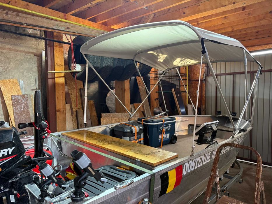 Barca + Peridoc +motor +sonar