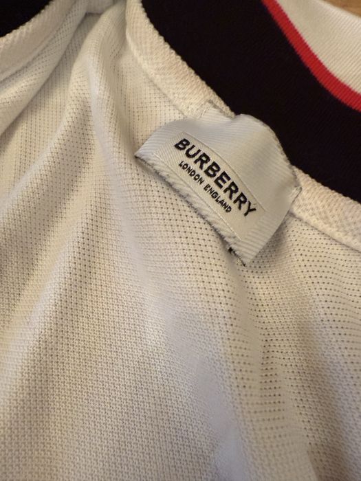 Burberry тениска М размер