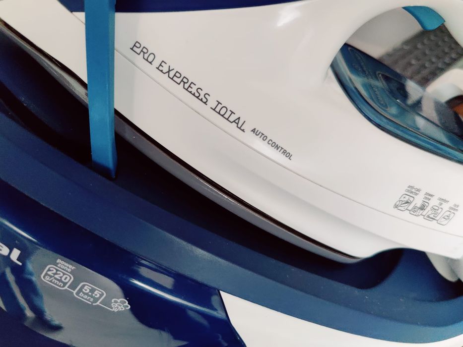 Statie de calcat Tefal Pro Express Total Auto Control