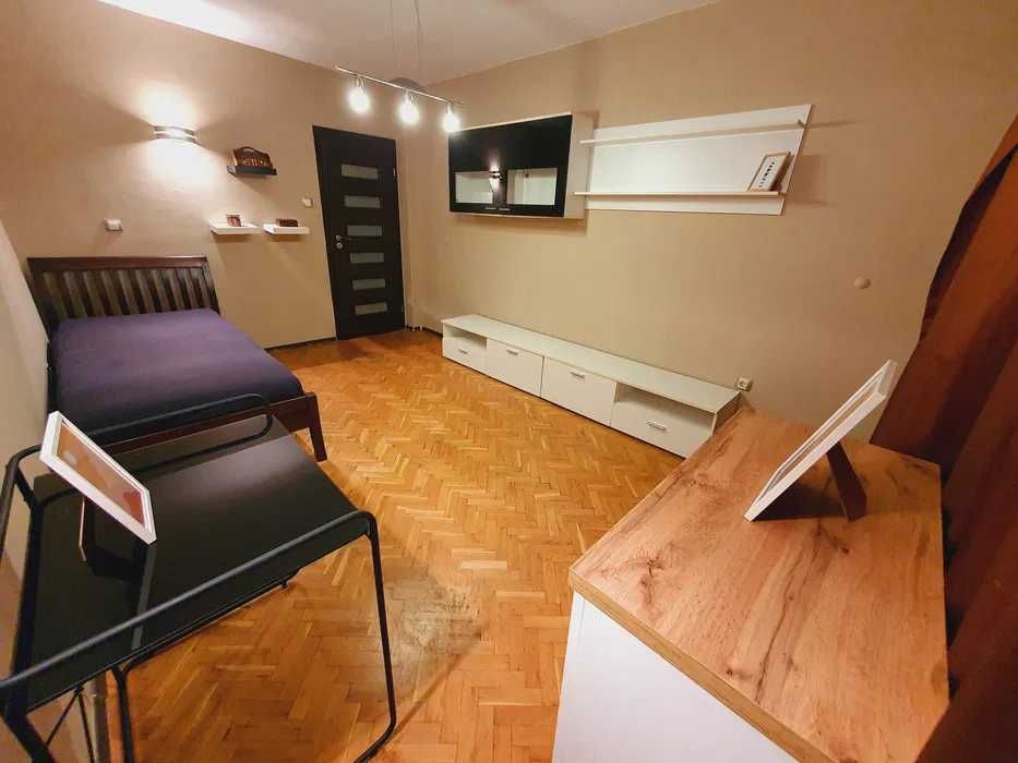 Дава се под наем Тристаен апартамент в София, Слатина - 85 кв.м за 693.09 € - Снимка #4