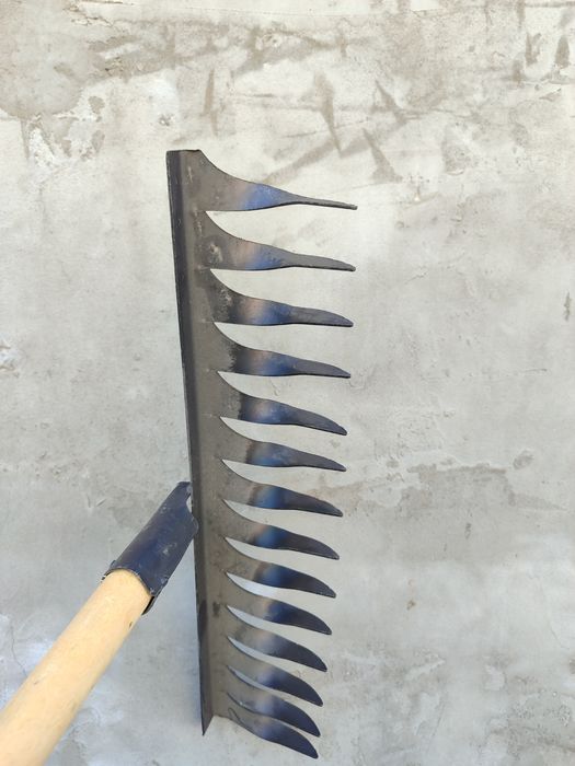 Продам грабли садовые новые