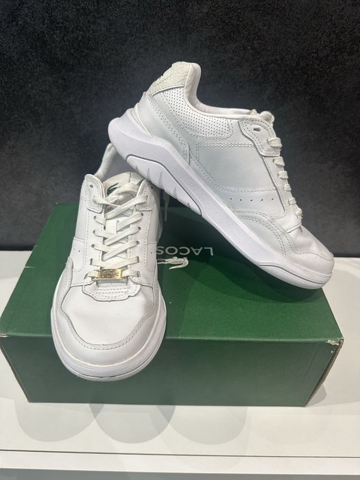 Lacoste чисто нови  в кутия 38 номер
