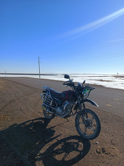 Продам мотоцикл 200 куб