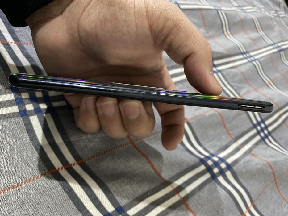 Самсунг а50 64гб