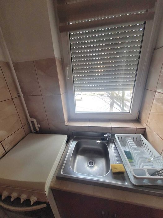 Garsonieră de închiriat 7 Noiembrie, Strada 22 Decembrie 1989.