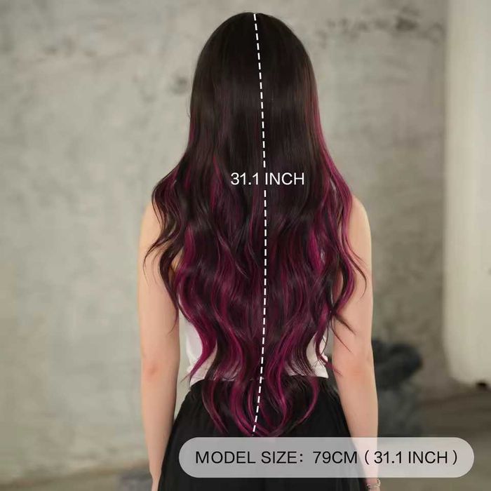 Ефектна черна перука с розово цилама кичури с дълъг бретон