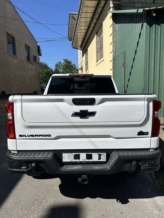 Chevrolet Silverado ZR2 BISON