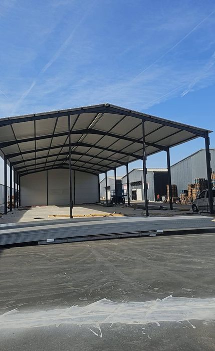 Structuri metalice complete pentru hale, cu lățimi de 5x20x4 m, 6x20x4 m, 8x20x4 m, 10x20x4 m, 12x20x4 m, 14x20x4 m, 16x20x4 m, 18x30x4 m și 20x50x4 m
