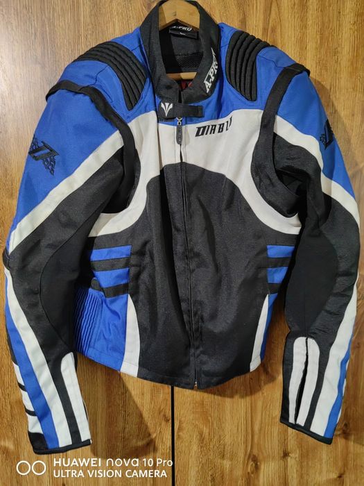 Продавам мото яке