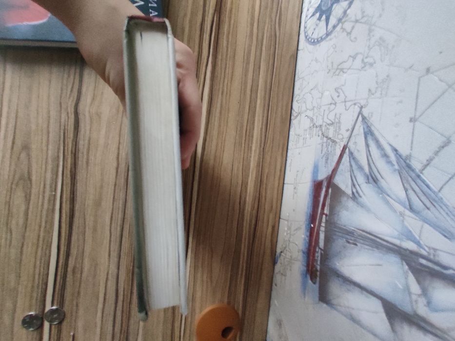 Продам 2 книги Месии Роналду