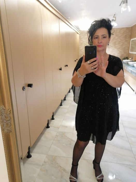 Rochita noua mărime L