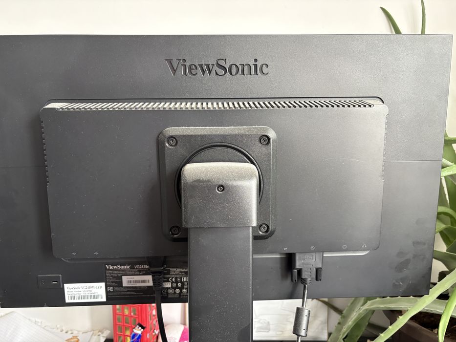 Monitor ViewSonic VG2439m-LED 24” Full HD – Reglabil pe înălțime