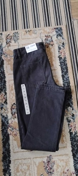 Vând blugi bărbați