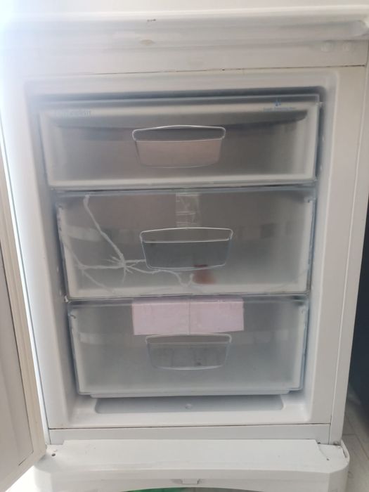 Холодильник индезит