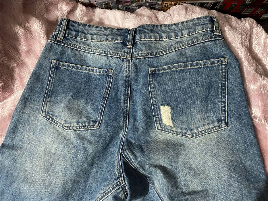продам джинсы и шорты по 7к!