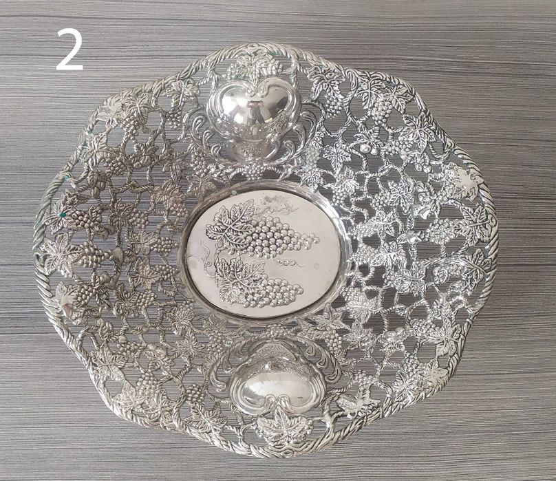 Метално ажурно плато /фруктиера/ за плодове, сладки...