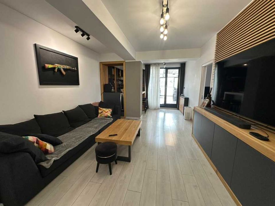 PENTHOUSE 3 camere - Jacuzii, 2 locuri de parcare, mobilat si utilat - 165 mp