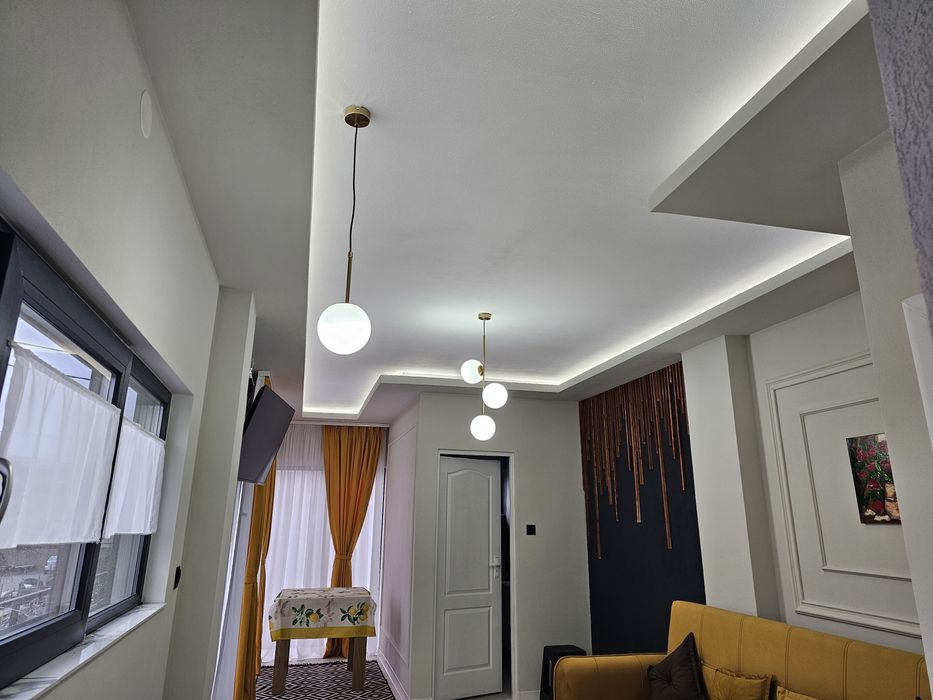 VAND HALA+Birou+Garsoniera NOUA 190 MP Calea Bucuresti 261 E81 langa C