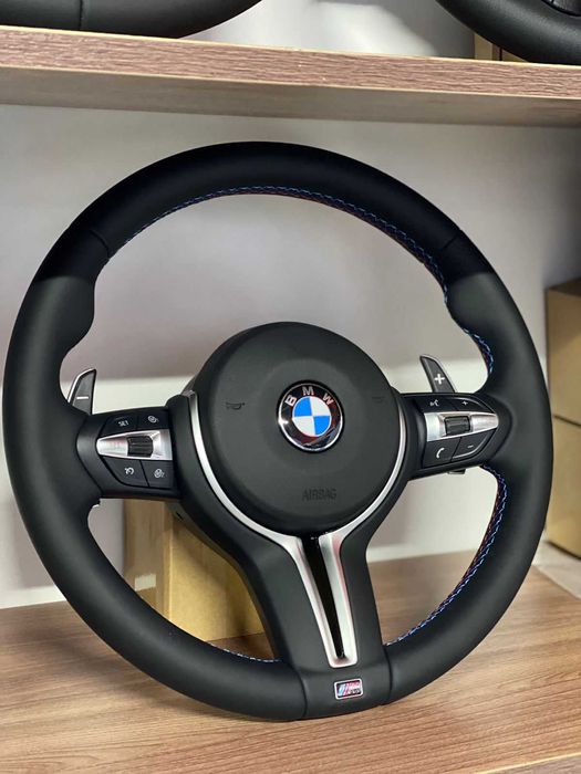 Руль на BMW F30  .