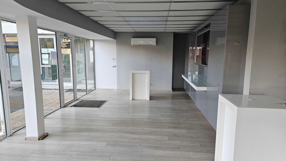 Дава се под наем Магазин в Добрич, Център - 91 кв.м за 765 € - Снимка #6