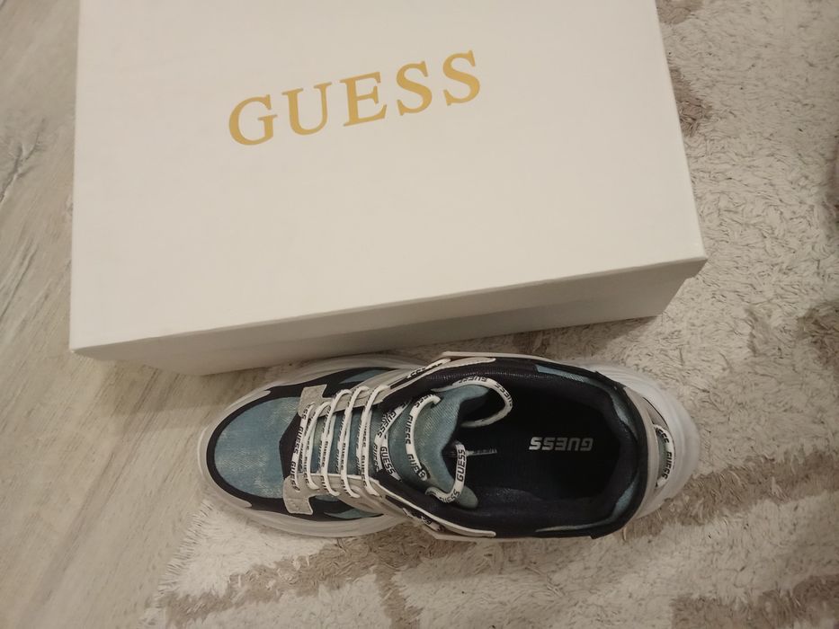 Guess обувки НОВИ