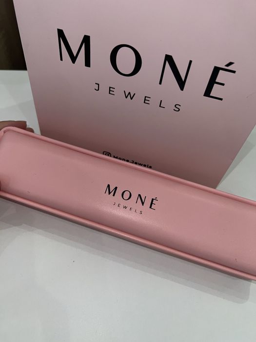 Браслет от бренда MONE