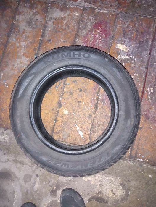 Продам шину р 15