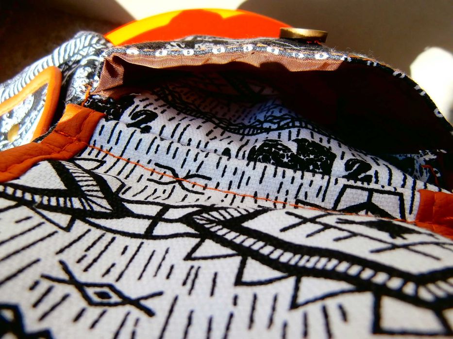 Стилна дамска чантичка/ раница със слончета