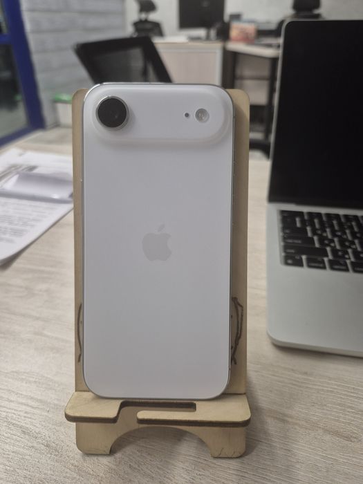 iPhone Air 256 GB White