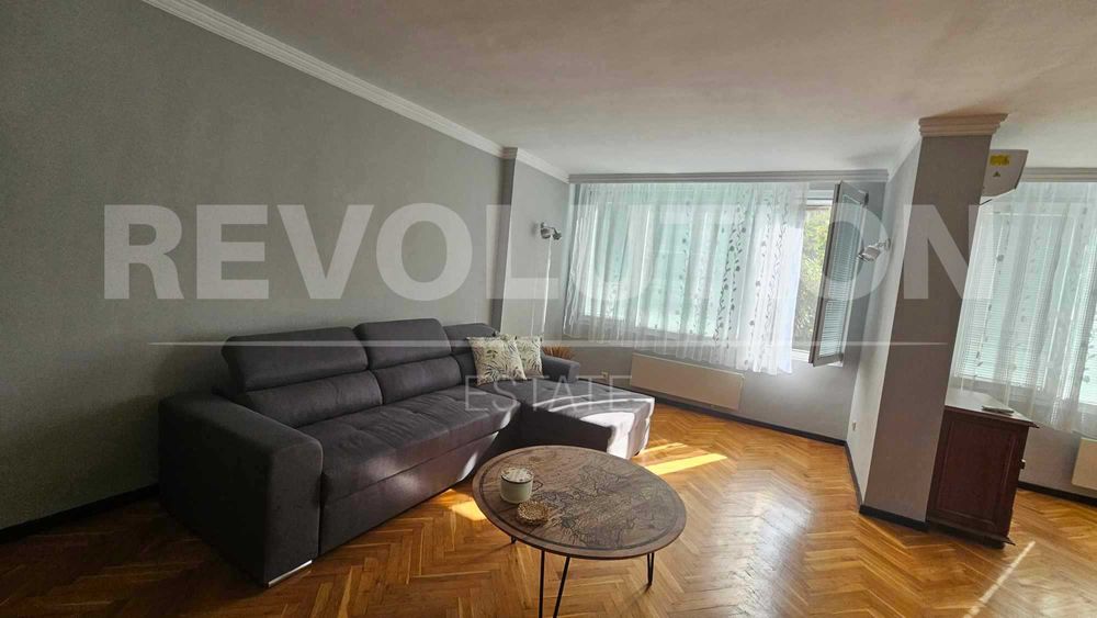 ПРОСТОРЕН МНОГОСТАЕН апартамент в района на Зимно кино Тракия!